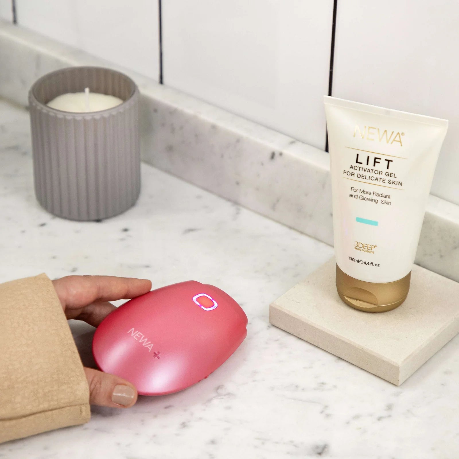 NEWA+ Cordless RF Wrinkle Reduction Device (Pink)