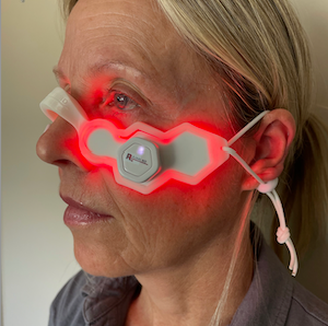 PlasmaGLO LED DUO -- UNDEREYE CORRECTOR